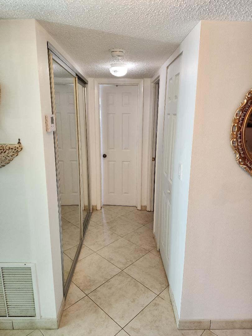 Emerald Condo - Residential Lease