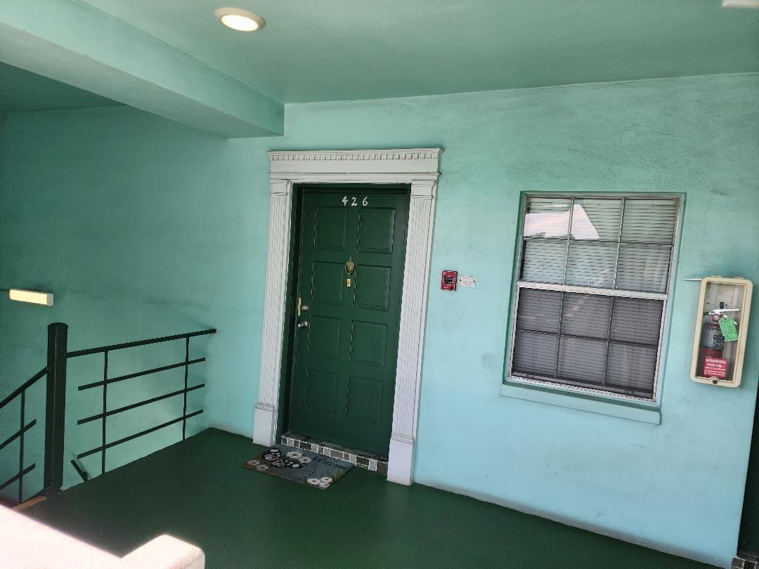 Emerald Condo - Residential Lease