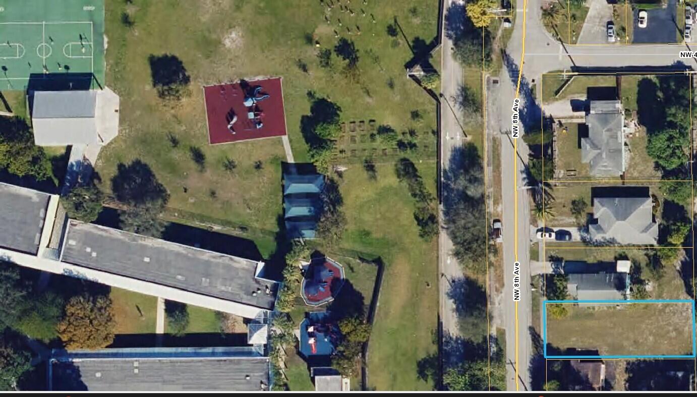 339 NW 8TH Avenue, Delray Beach, FL, 33444/$299,900 2 339 NW 8TH Avenue