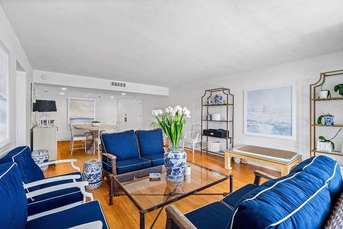 3800 Washington Road 904