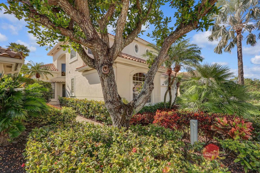 Photo of 1012 Diamond Head Way, Palm Beach Gardens, FL 33418 (MLS # R11056766)