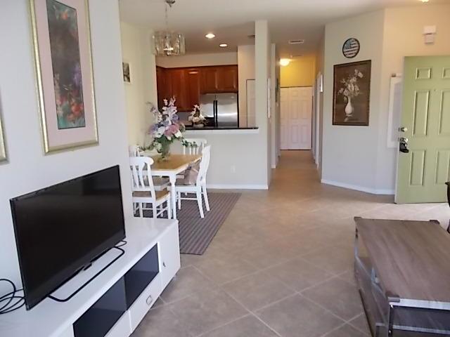 LEXINGTON LAKES - Residential Lease