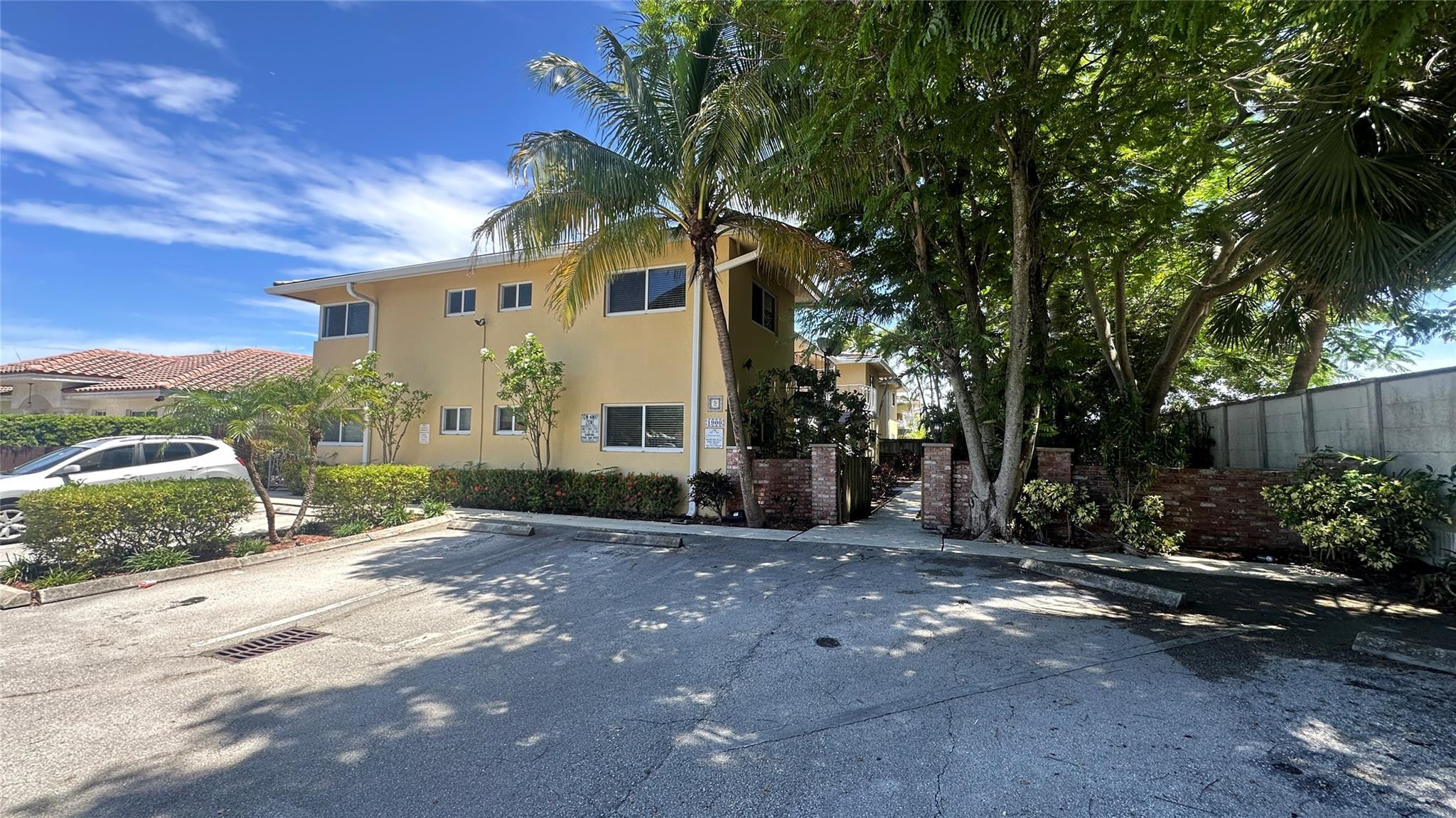 COLGATE PARK - Residential Lease