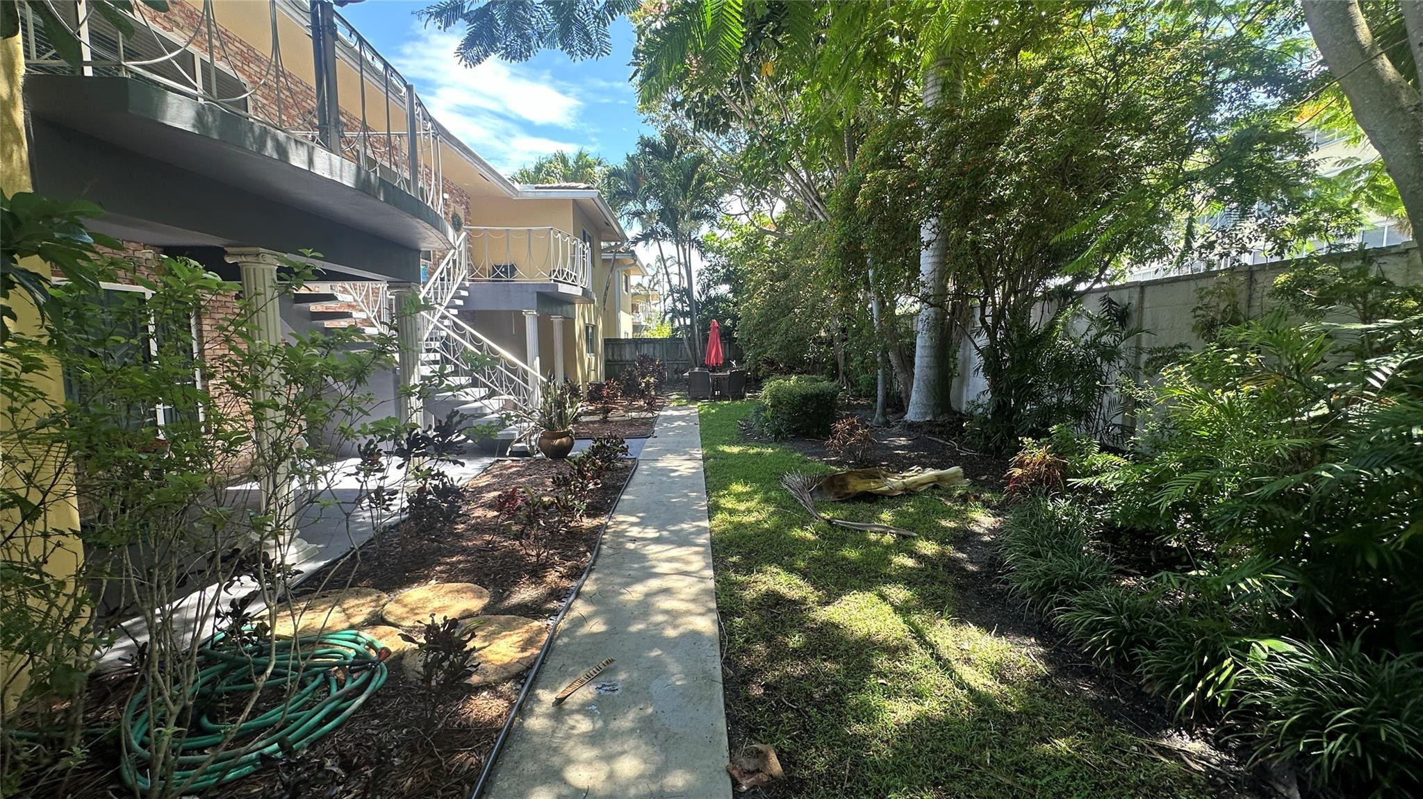 COLGATE PARK - Residential Lease