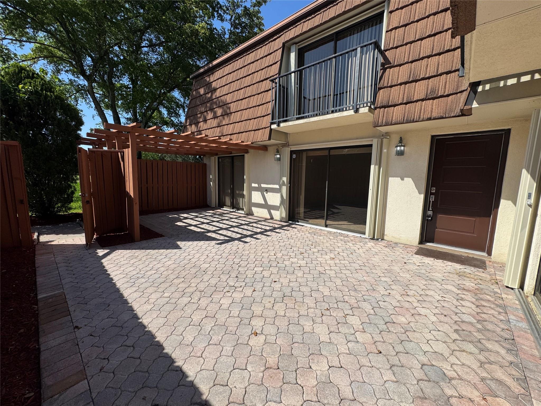 Pine Island Ridge - Residential