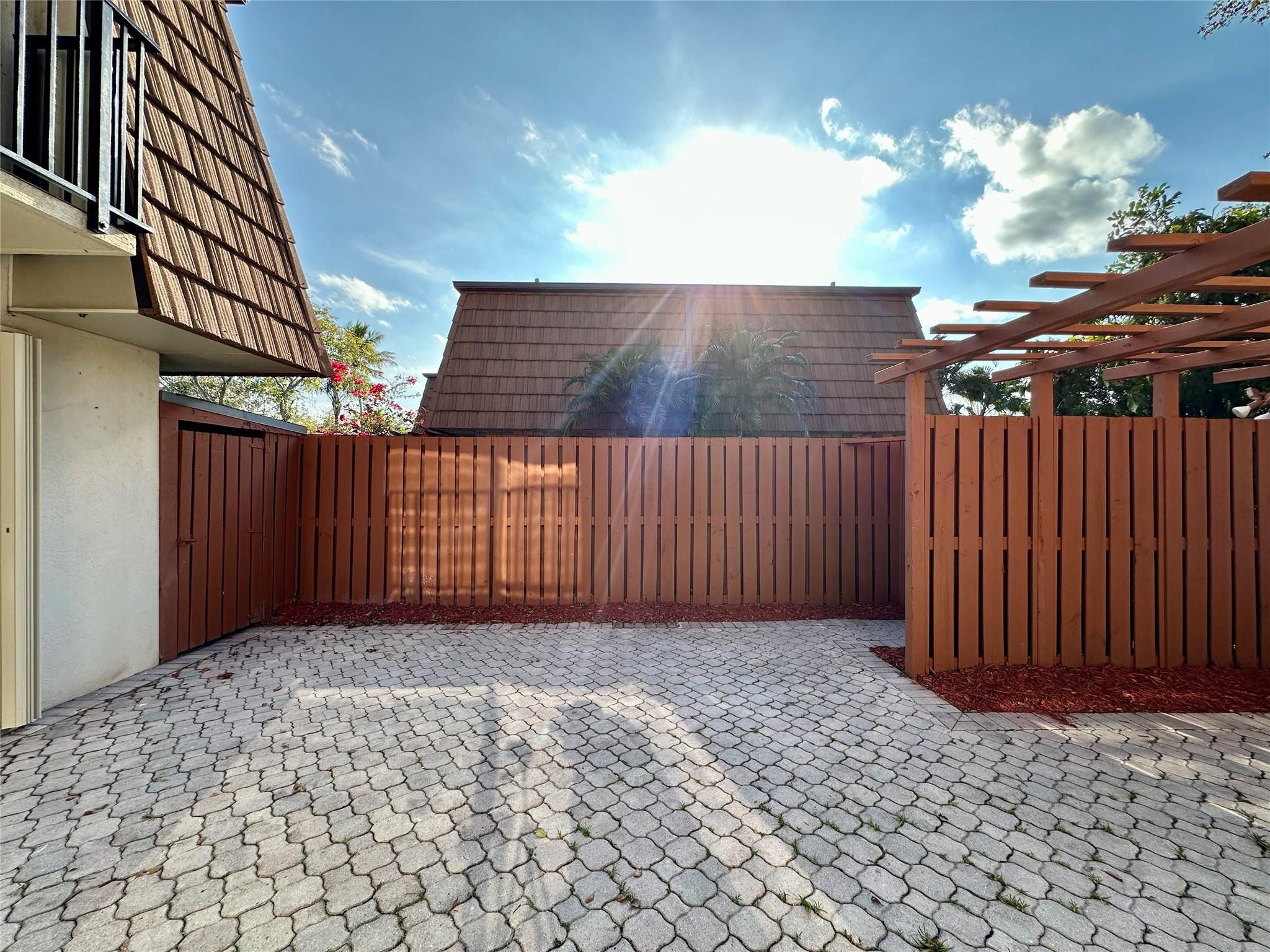 Pine Island Ridge - Residential