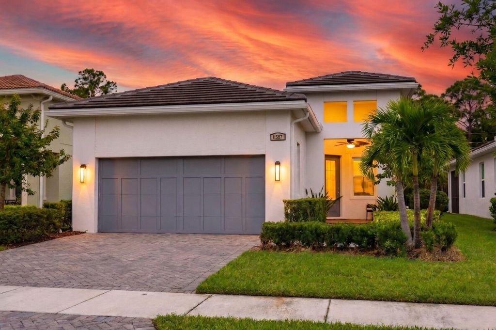 Photo of 11587 SW Visconti Way, Port Saint Lucie, FL 34986 (MLS # B26030121)