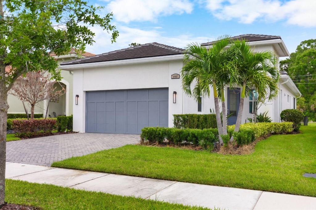 Photo of 11587 SW Visconti Way, Port Saint Lucie, FL 34986 (MLS # B26030121)