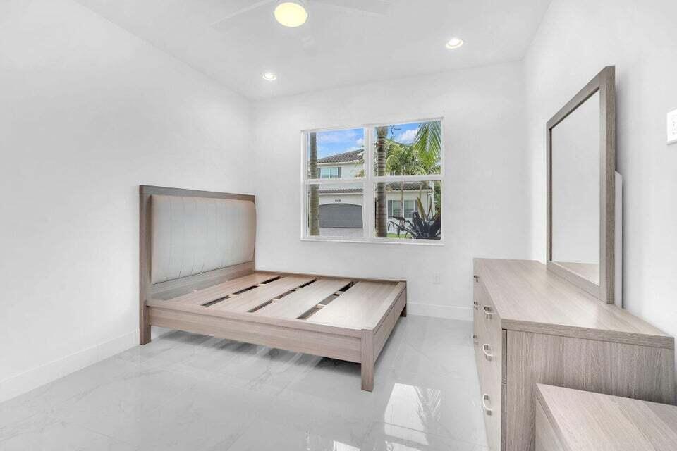 SUSSMAN AGR PUD NORTH PLA - Residential Lease