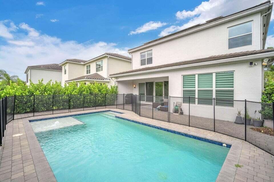 SUSSMAN AGR PUD NORTH PLA - Residential Lease