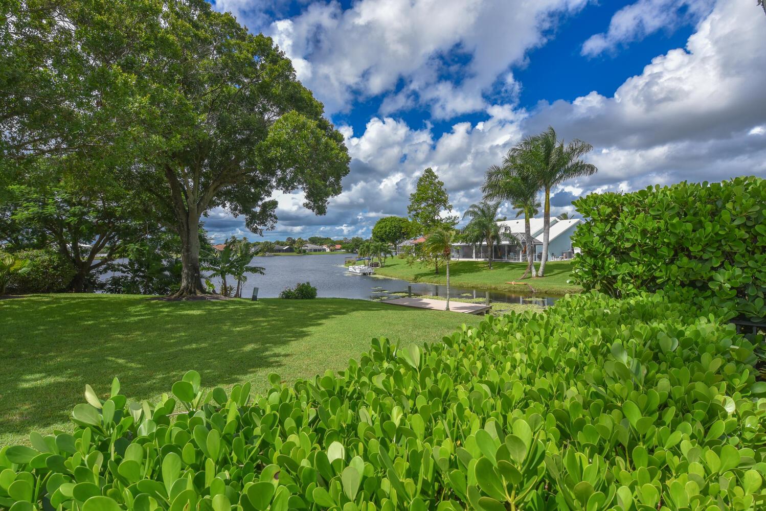 GREENVIEW COVE OF WELLING - Residential