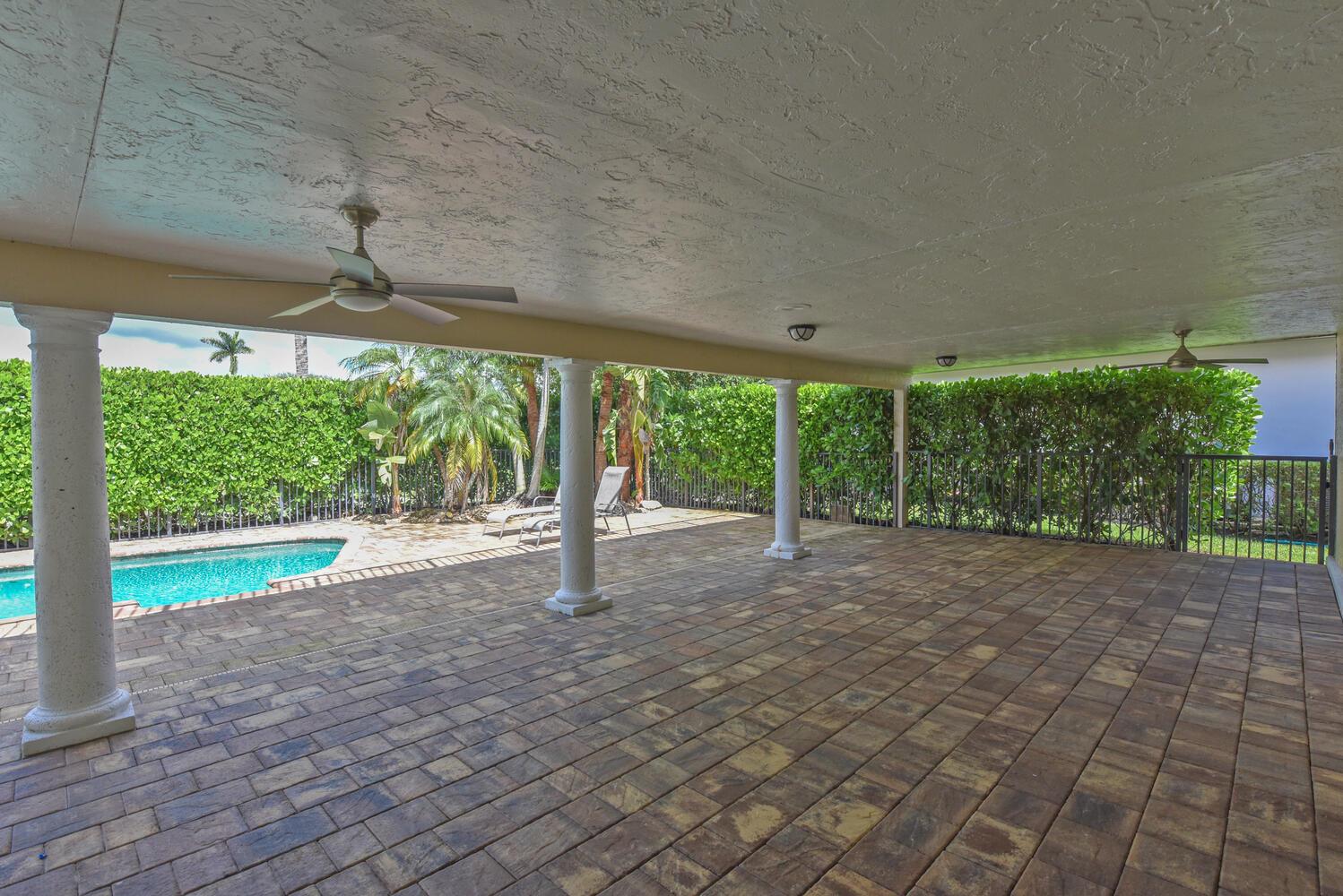 GREENVIEW COVE OF WELLING - Residential