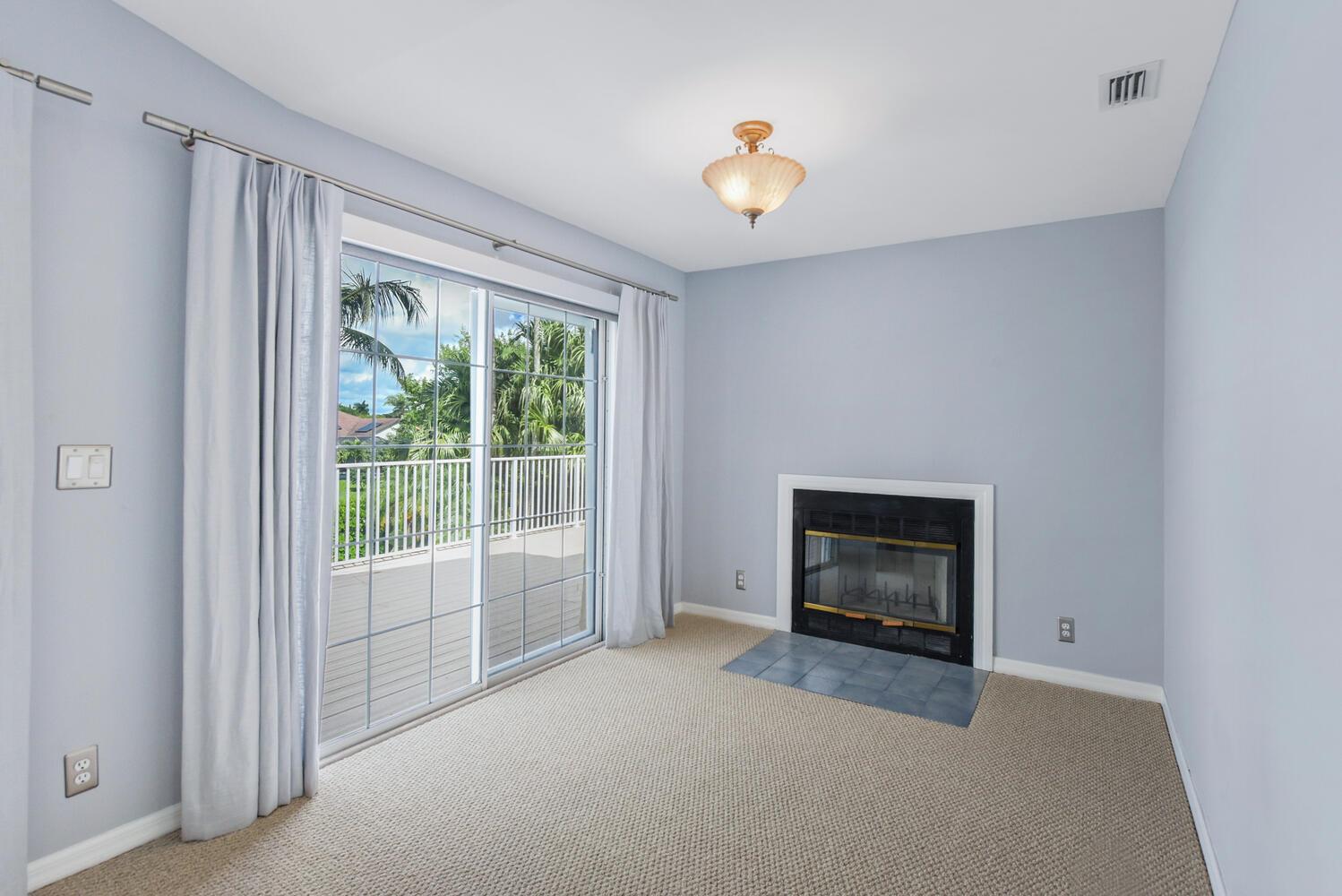 GREENVIEW COVE OF WELLING - Residential