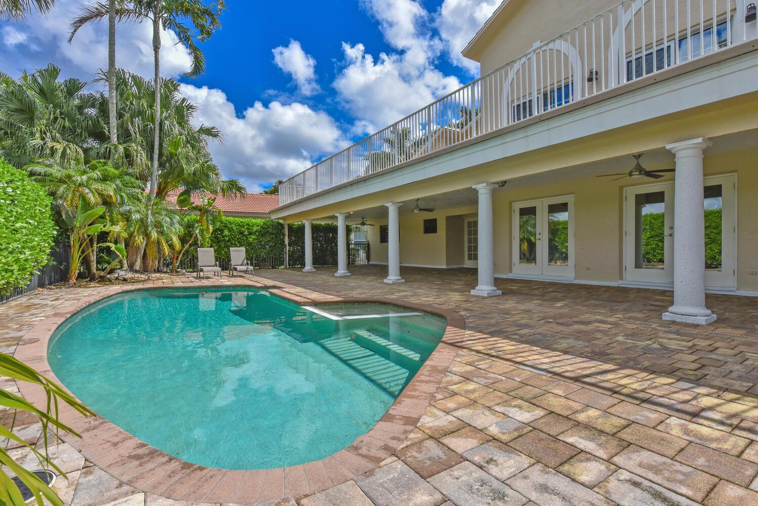 GREENVIEW COVE OF WELLING - Residential