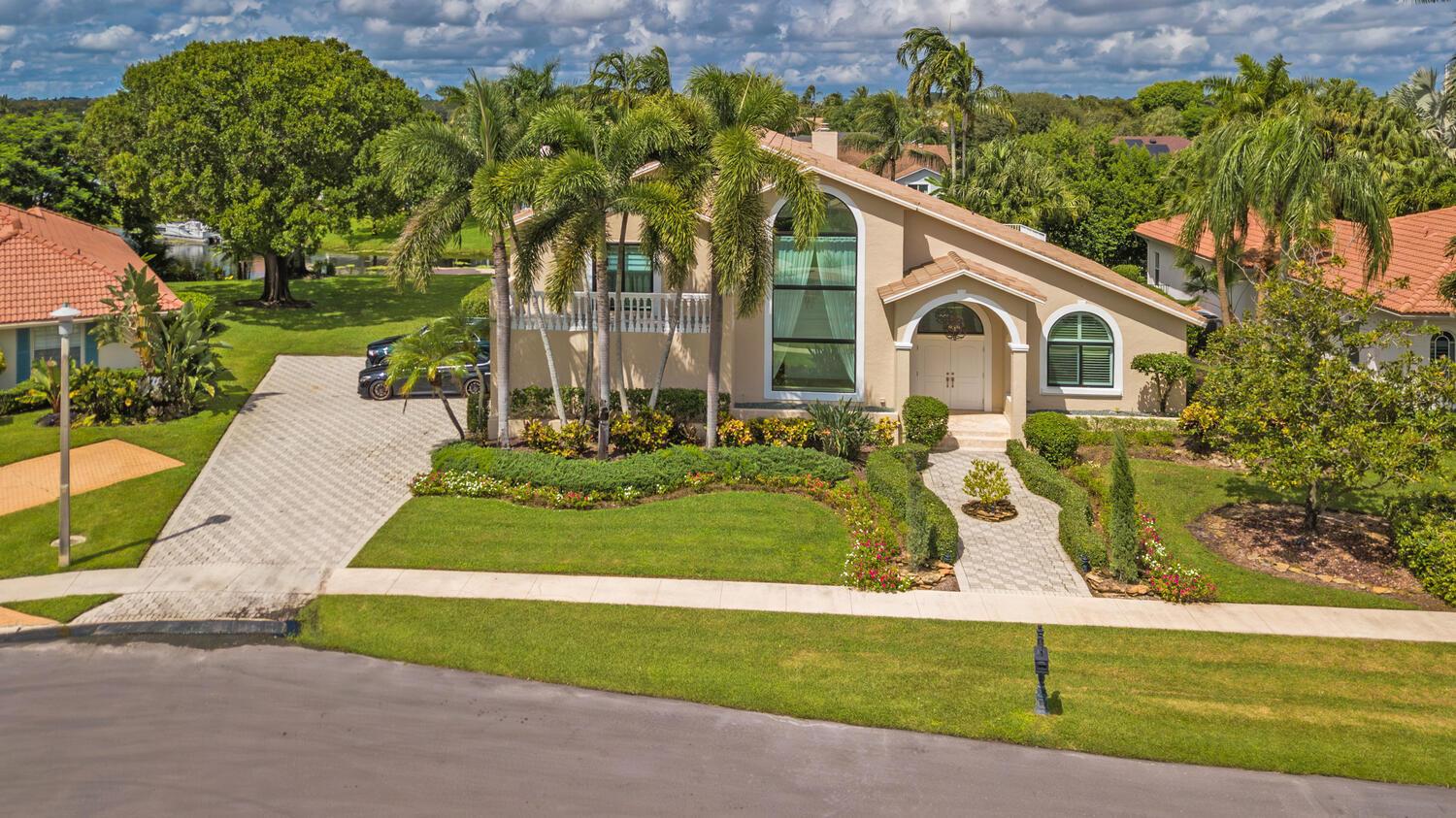 GREENVIEW COVE OF WELLING - Residential