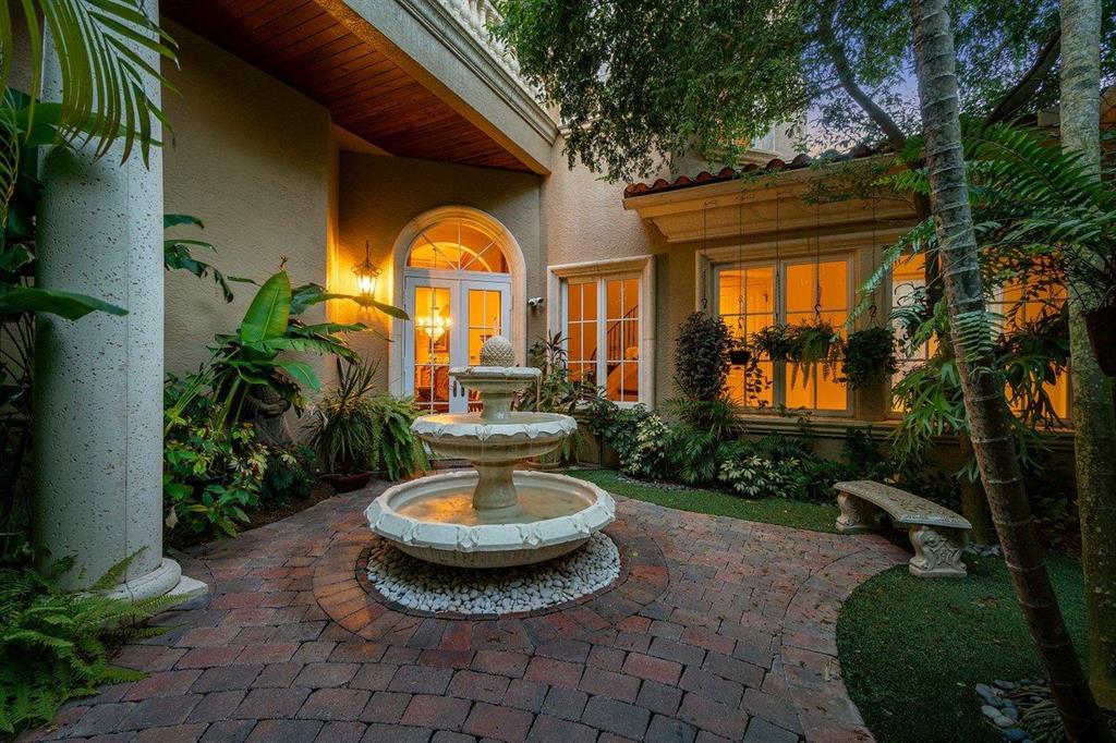 SANCTUARY BAY - Residential