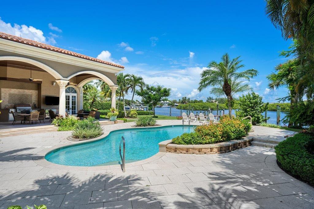 SANCTUARY BAY - Residential