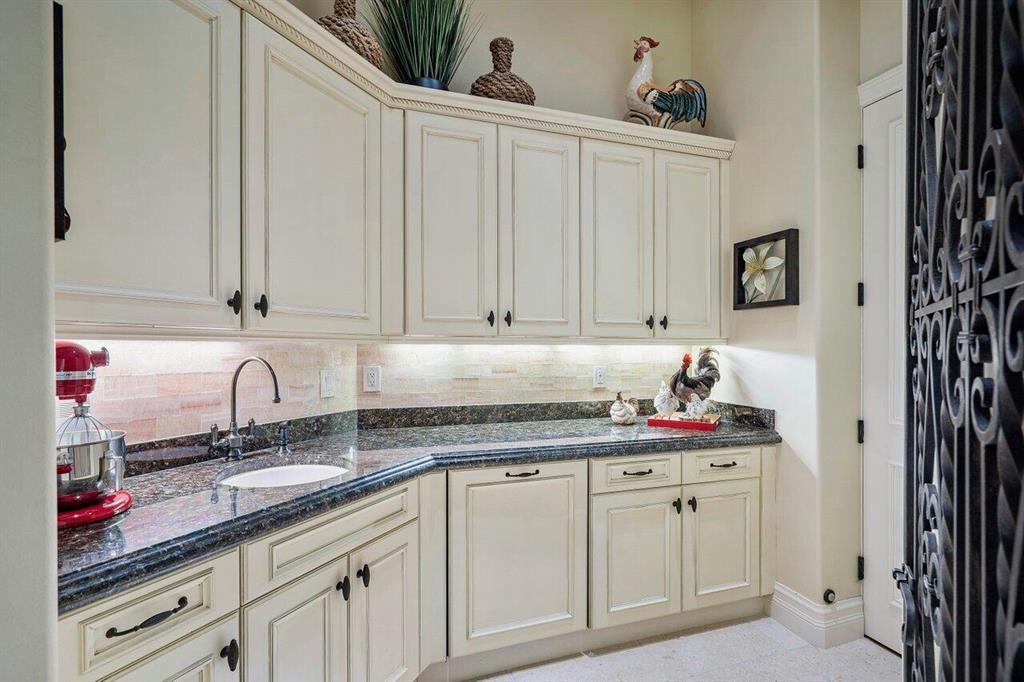 SANCTUARY BAY - Residential