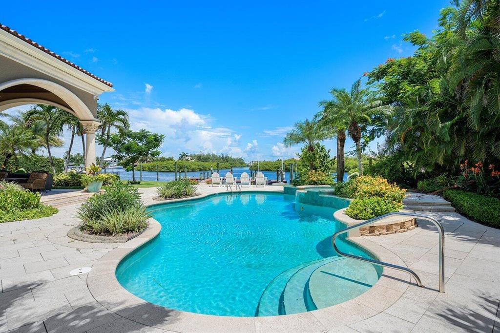 SANCTUARY BAY - Residential