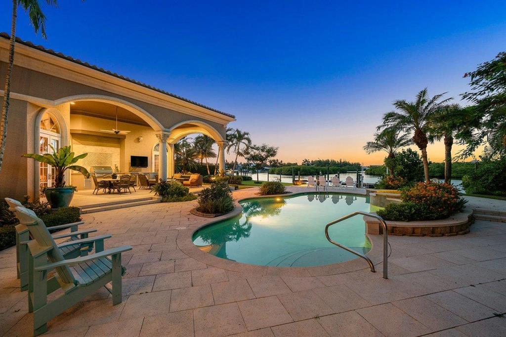 SANCTUARY BAY - Residential