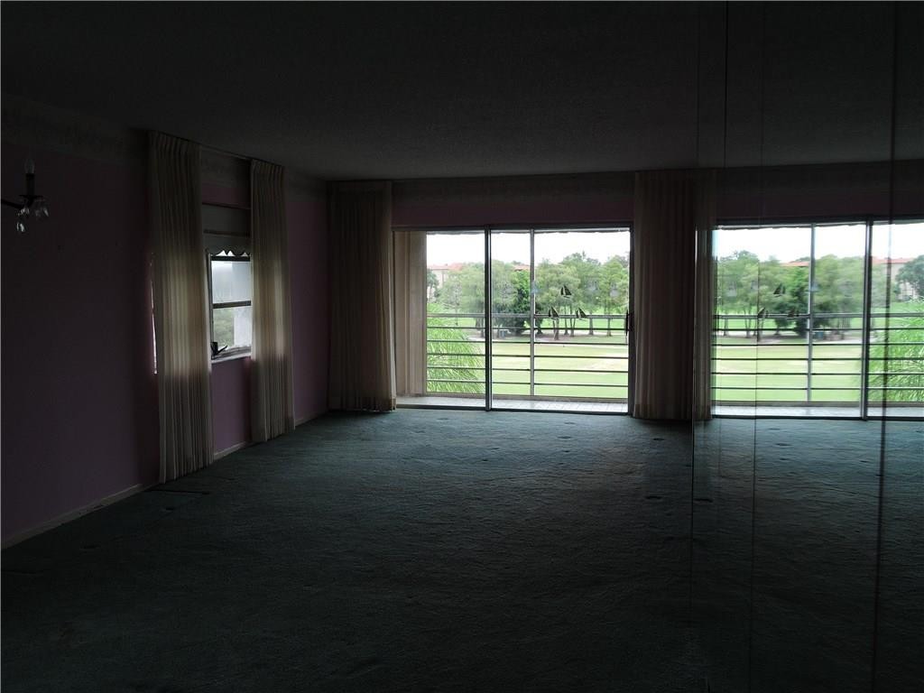 Las Vistas - Residential