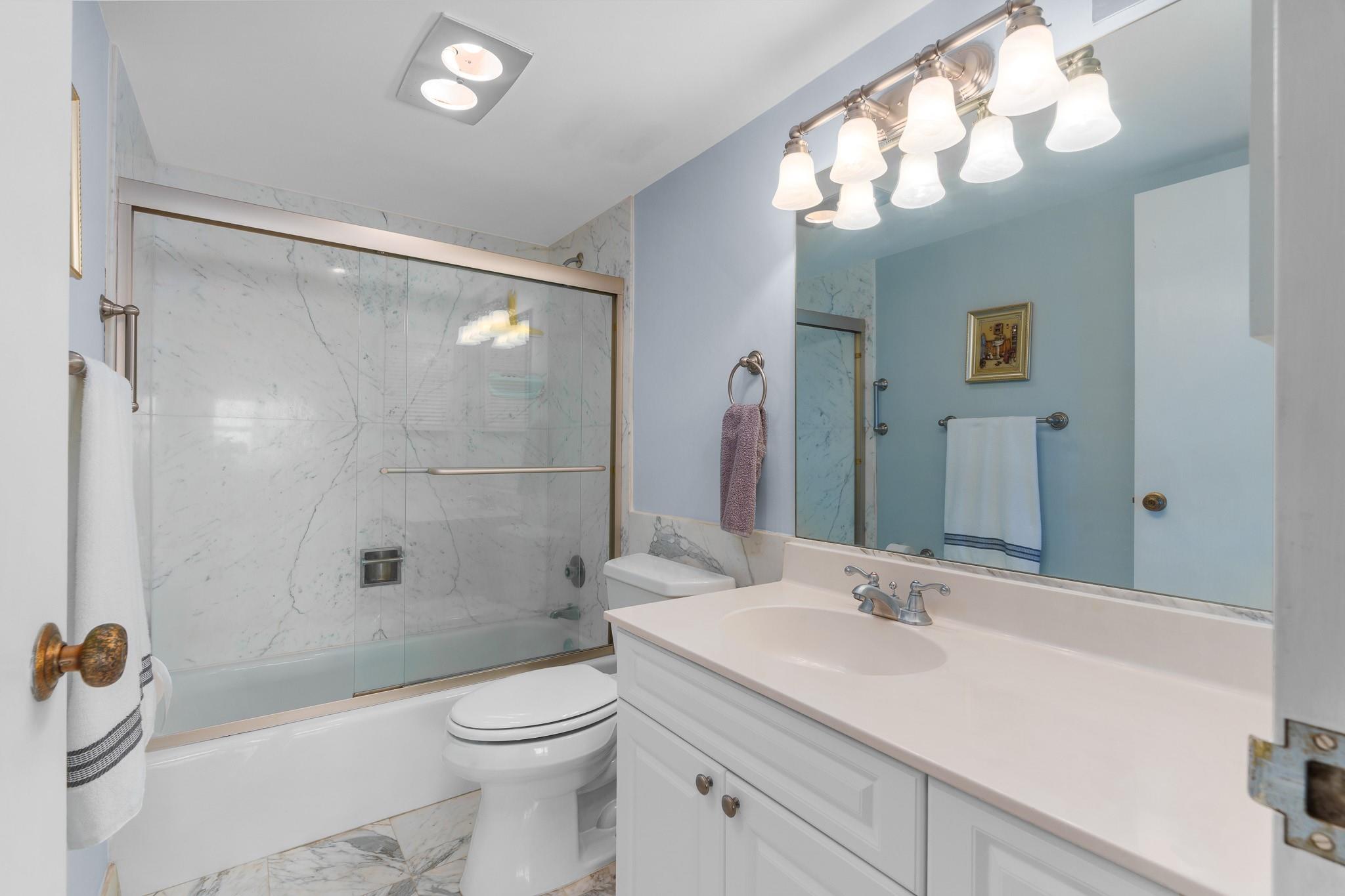 Sea Monarch - Residential