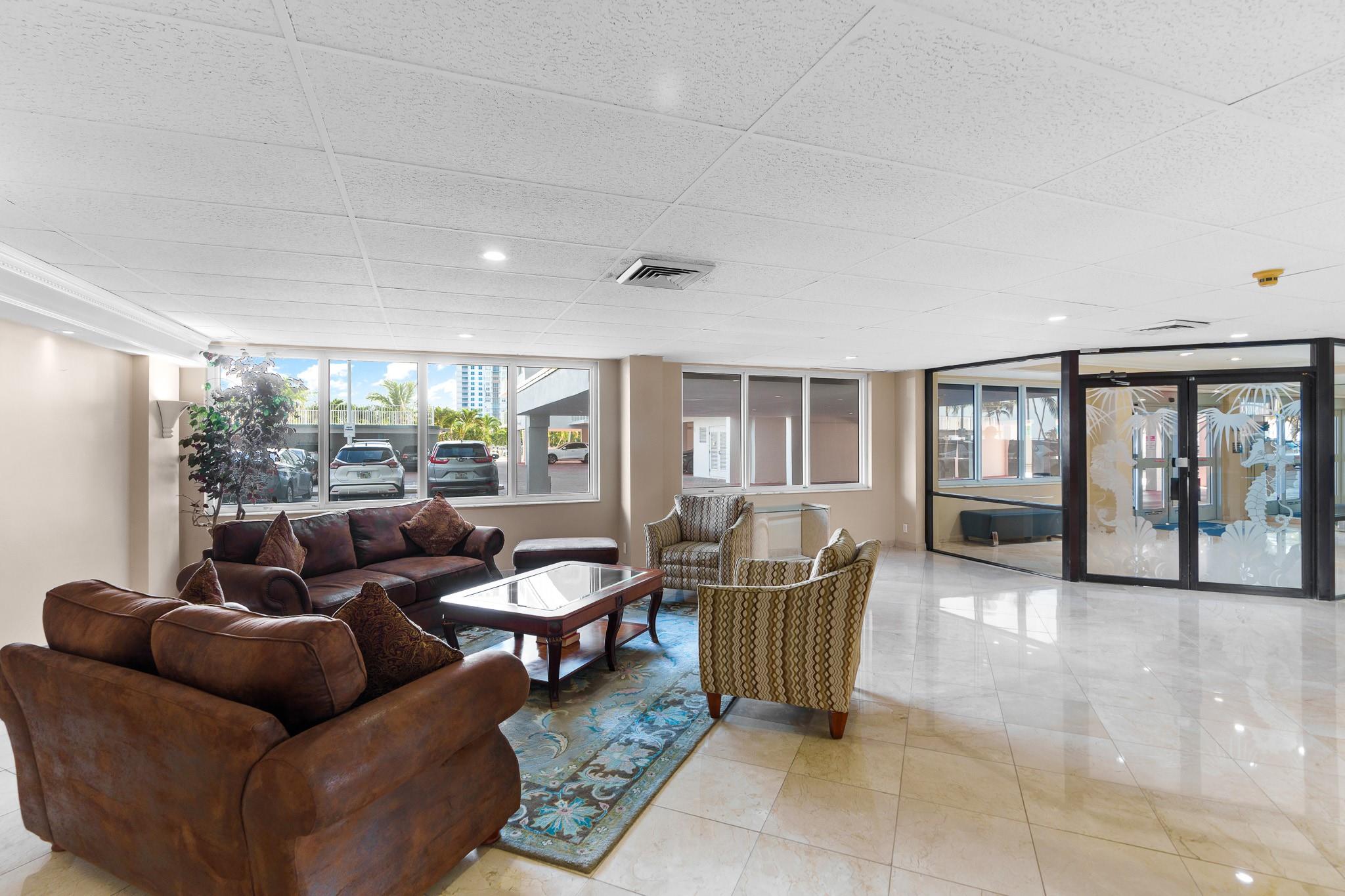 Sea Monarch - Residential