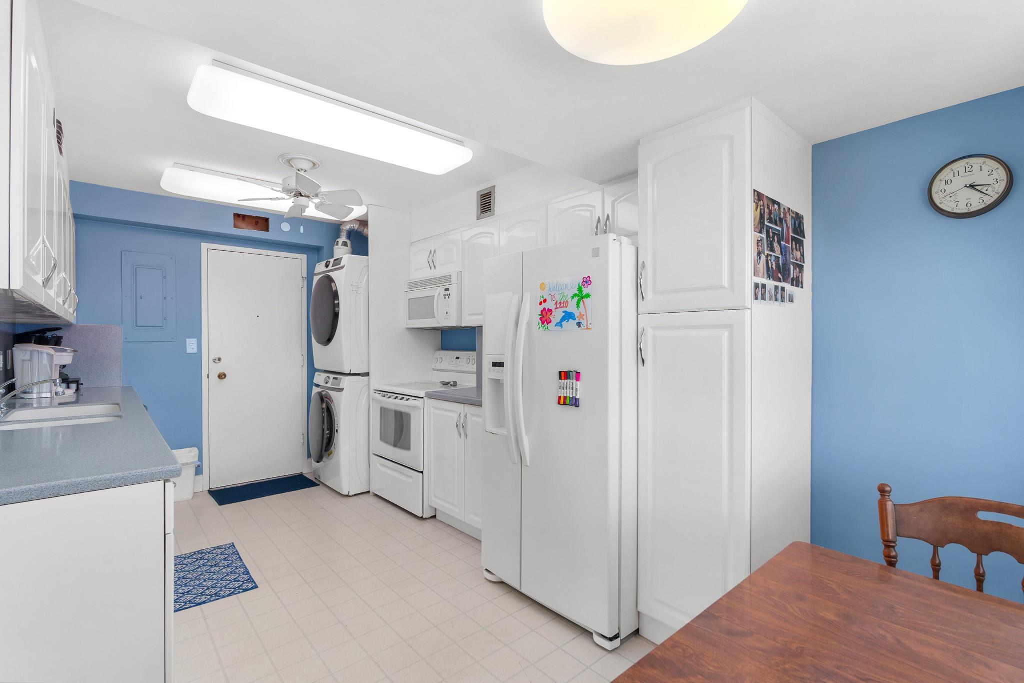 Sea Monarch - Residential