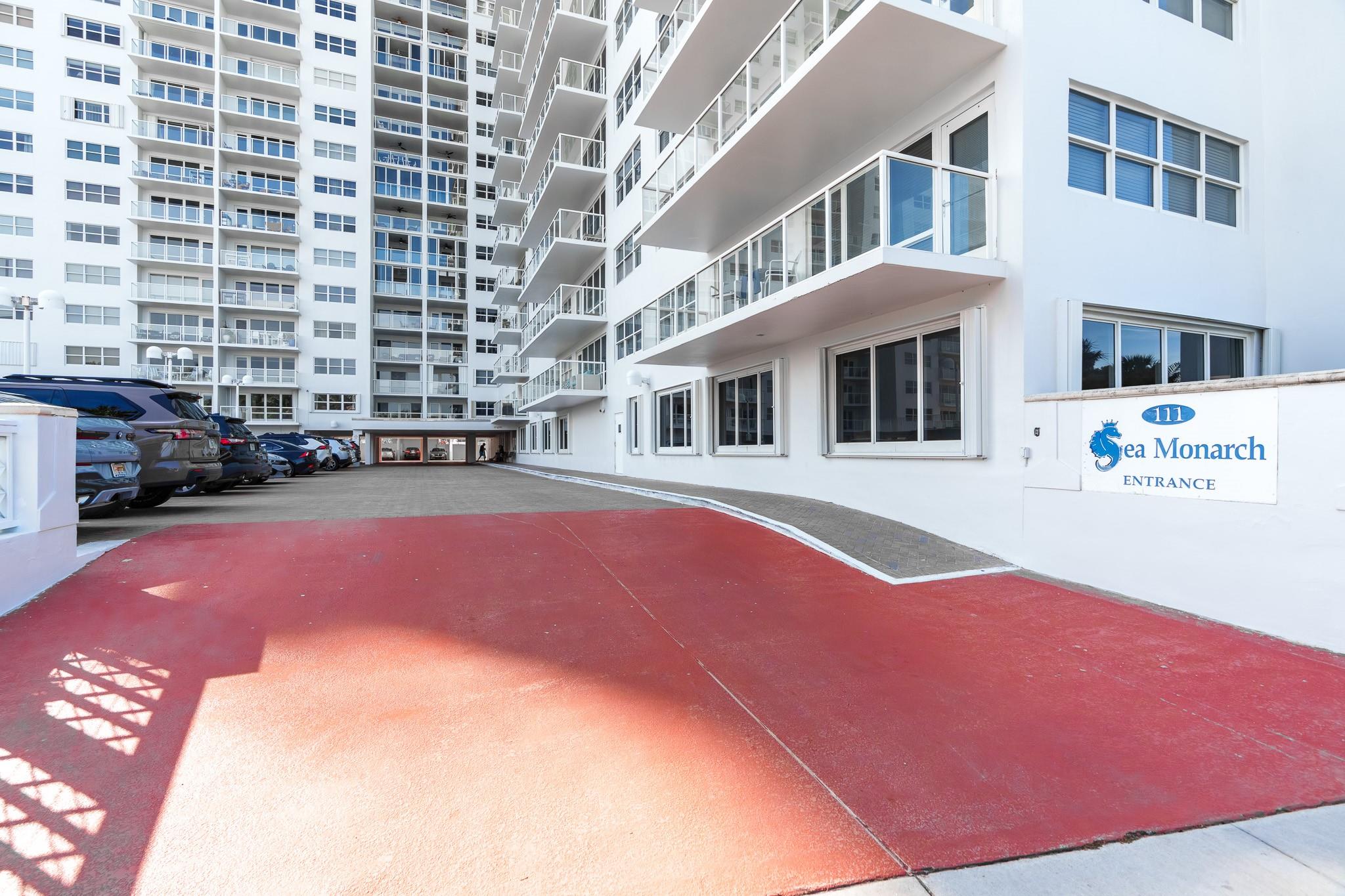 Sea Monarch - Residential