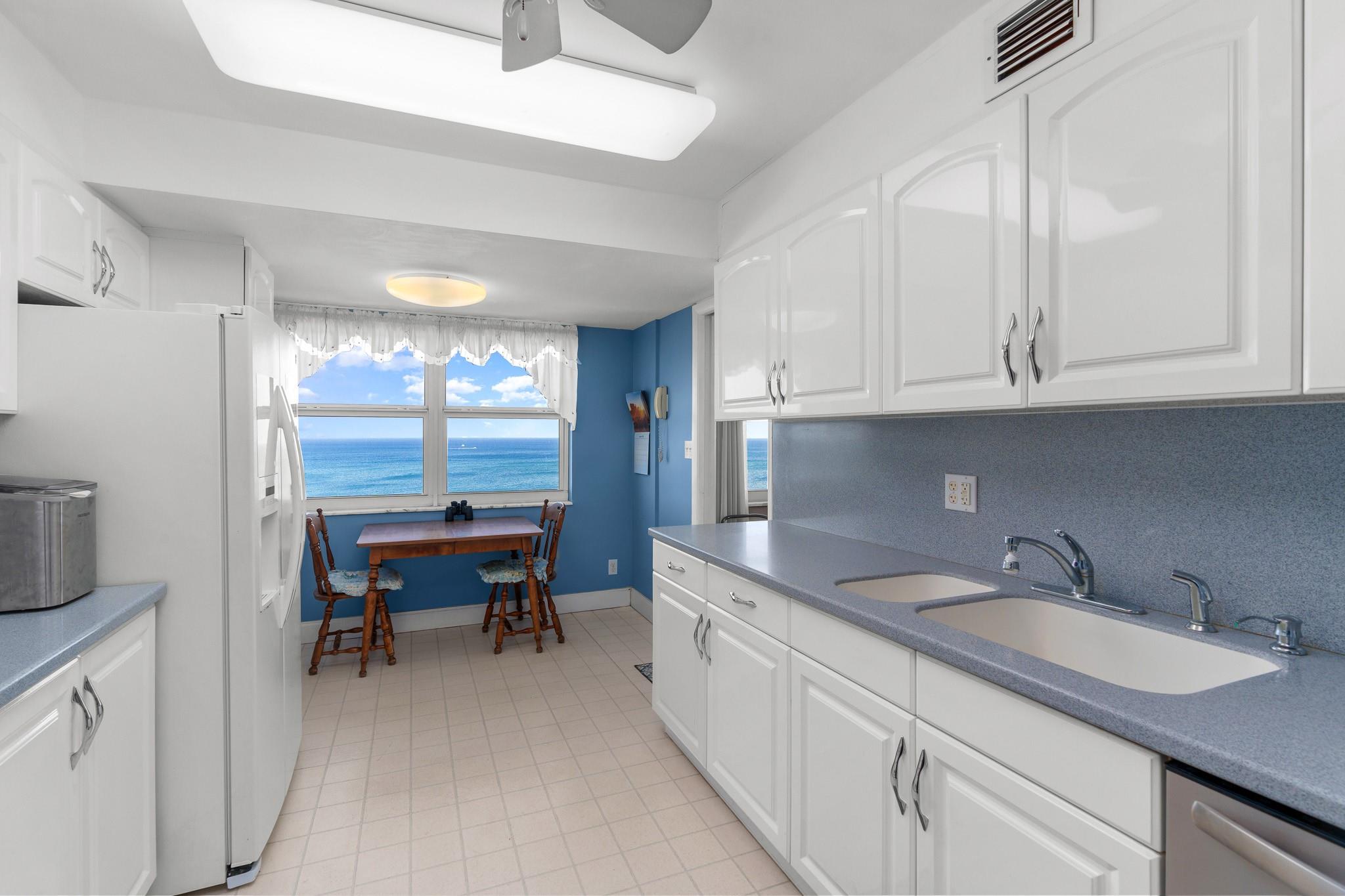 Sea Monarch - Residential