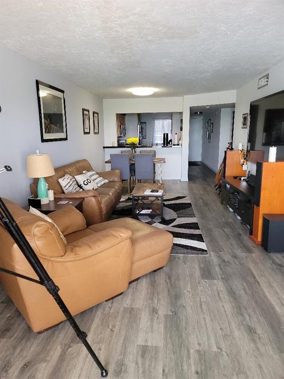 SEA WINDS CONDOMINIUM - Residential