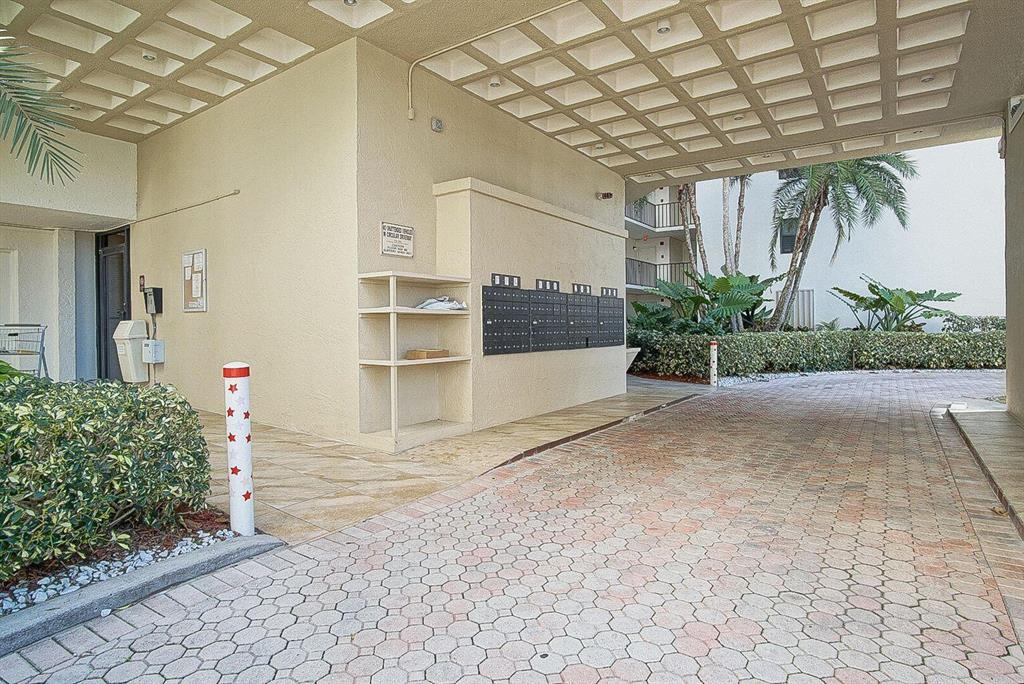 SEA WINDS CONDOMINIUM - Residential