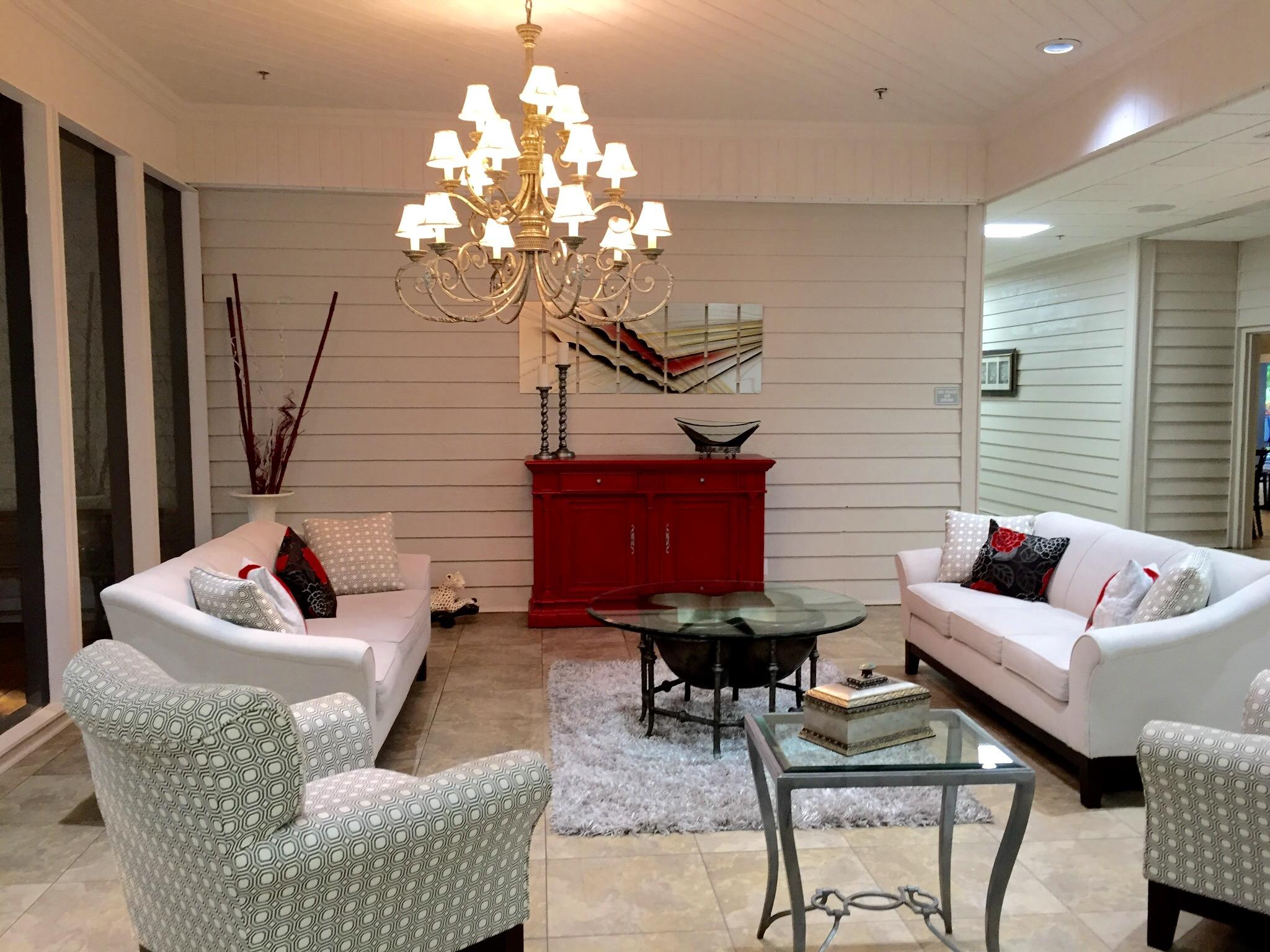 LAKESIDE COND NO 2 OF BANYAN SPRINGS DECL FILED 8- - Residential