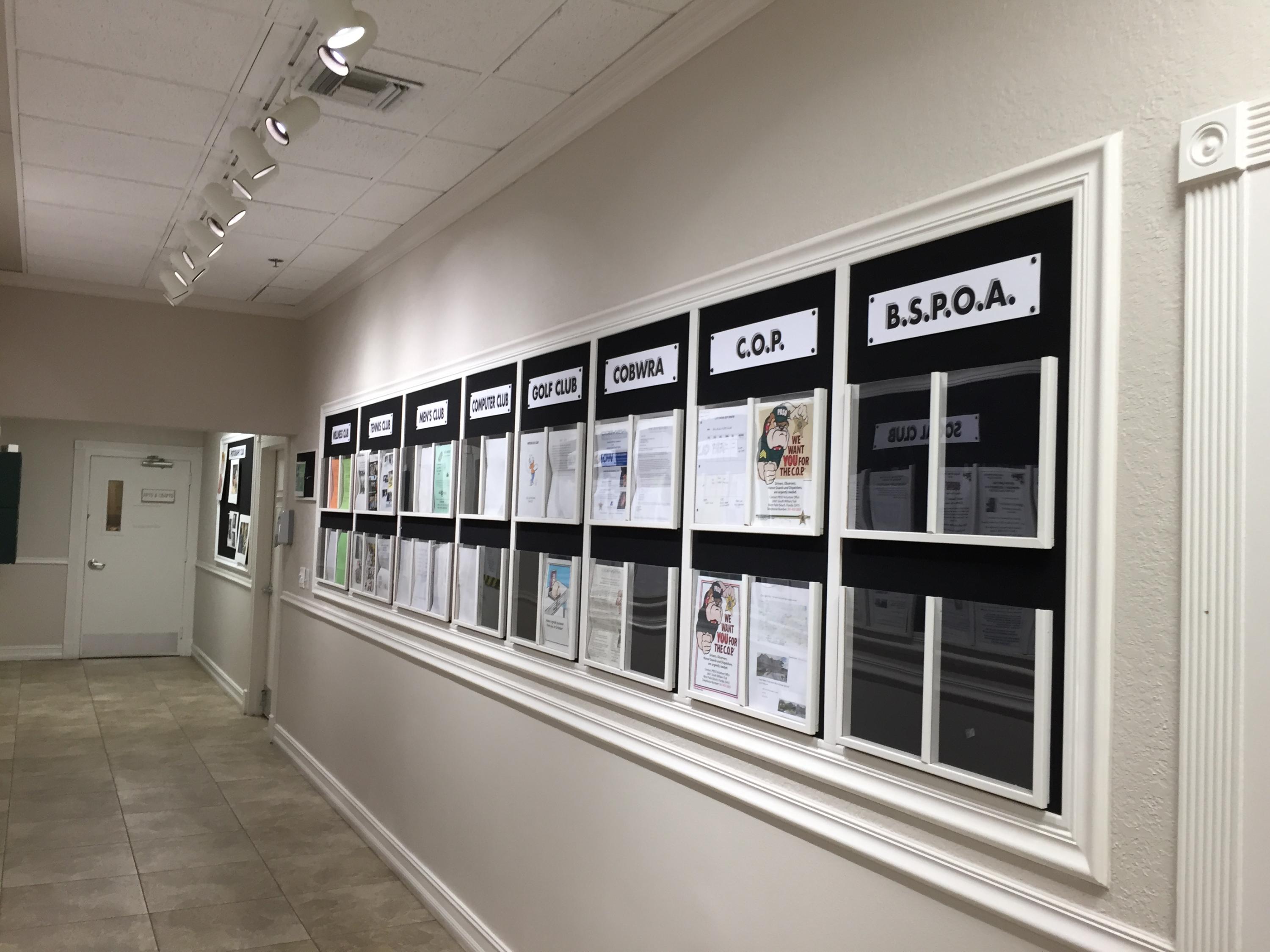 LAKESIDE COND NO 2 OF BANYAN SPRINGS DECL FILED 8- - Residential