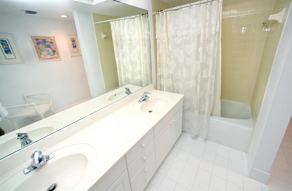 SEMINOLE CONDO - Residential Lease