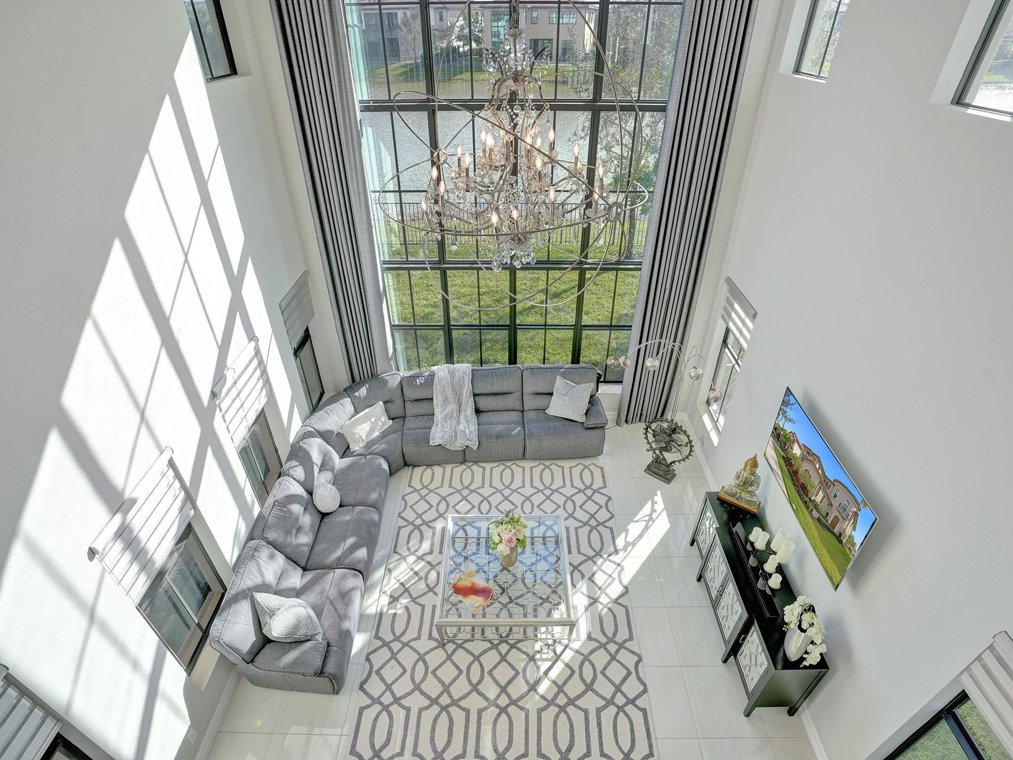 BRUSCHI PROPERTY - Residential