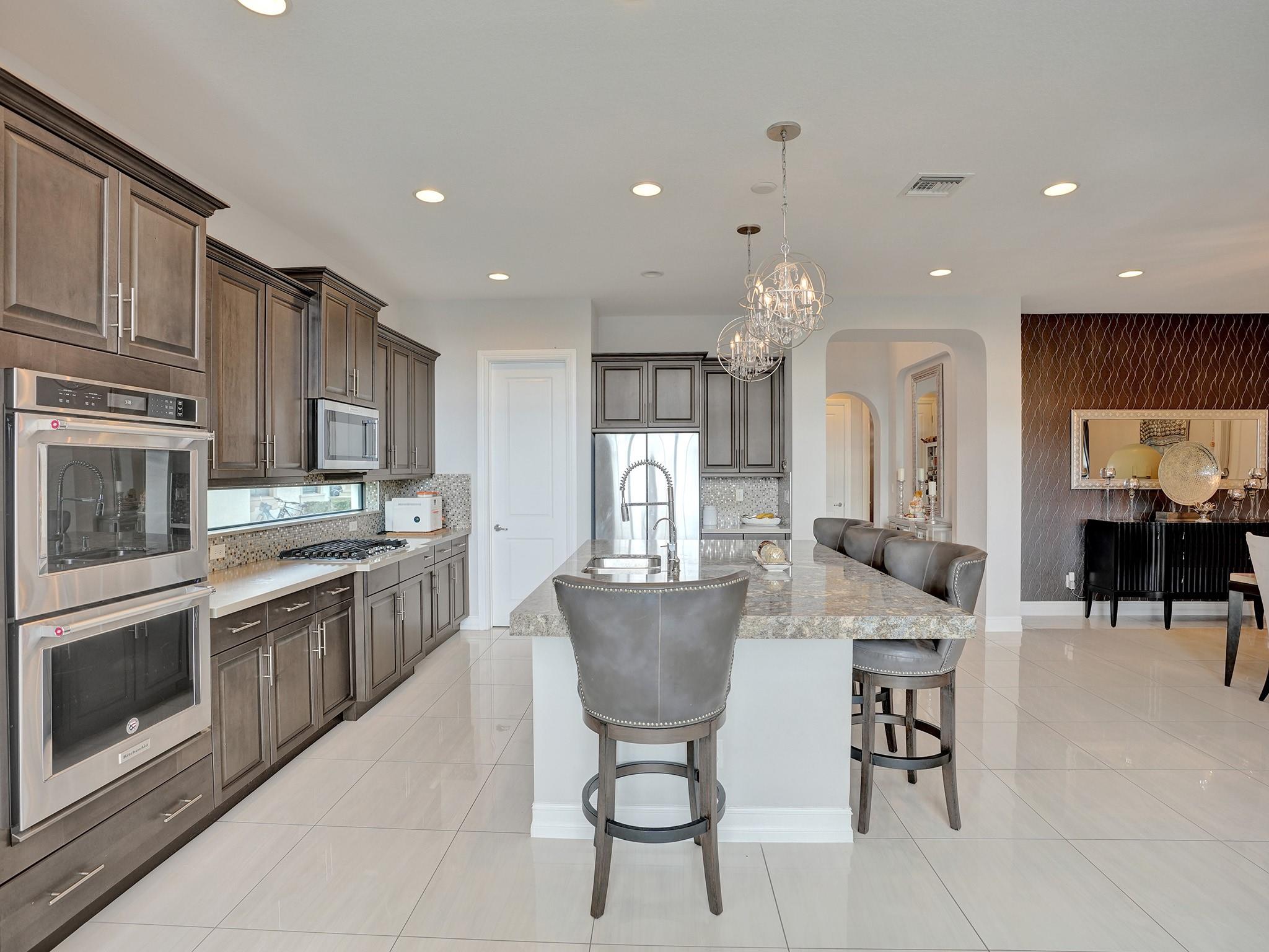 BRUSCHI PROPERTY - Residential