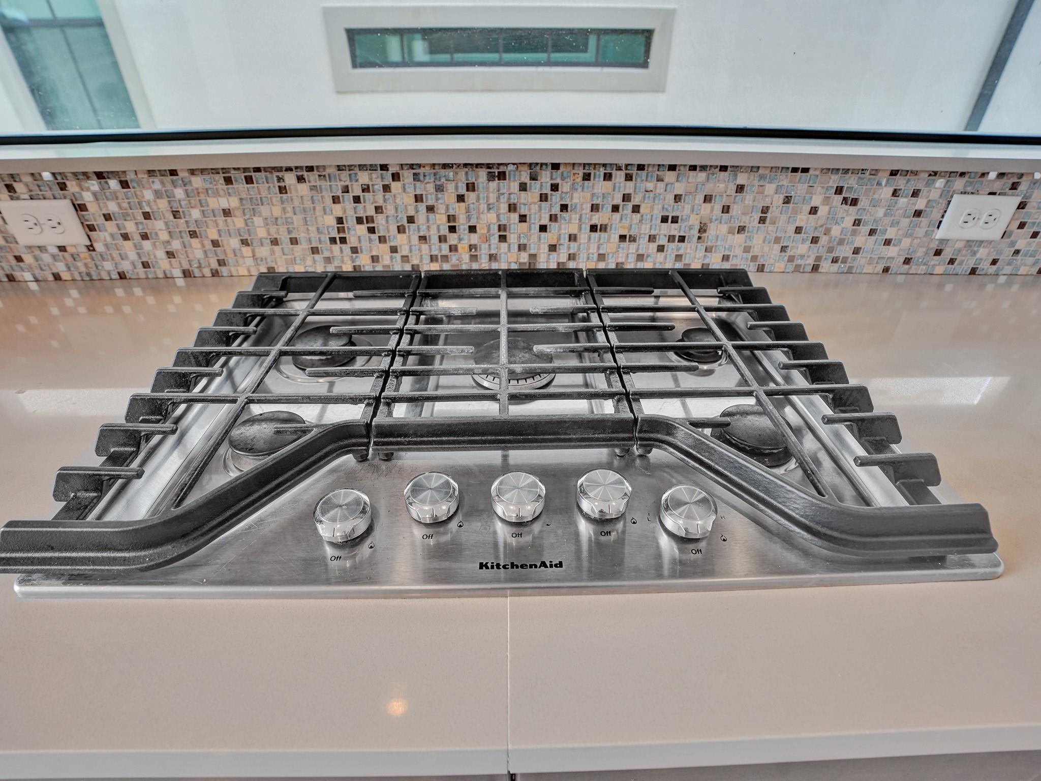 BRUSCHI PROPERTY - Residential