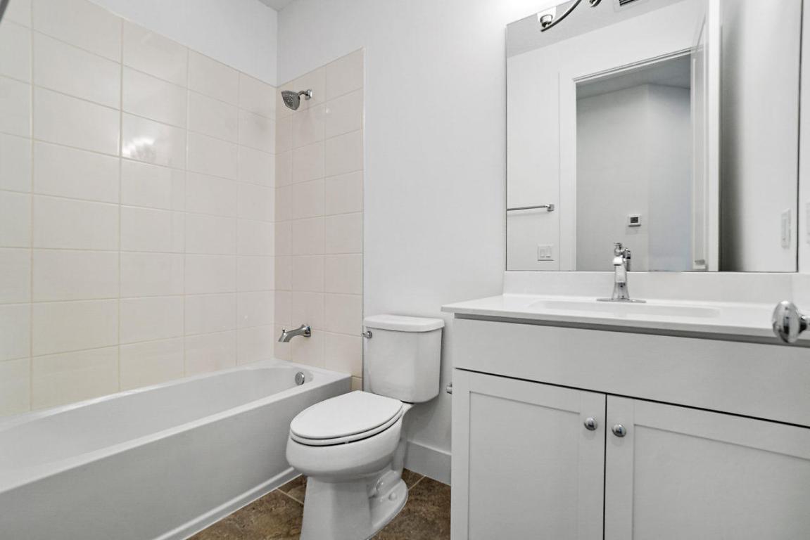 ALTON NEIGHBORHOOD 1 - Residential Lease