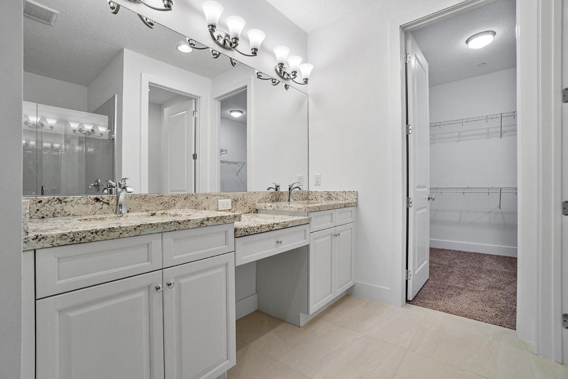 ALTON NEIGHBORHOOD 1 - Residential Lease