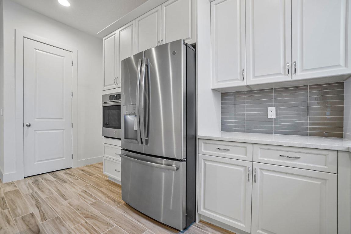 ALTON NEIGHBORHOOD 1 - Residential Lease