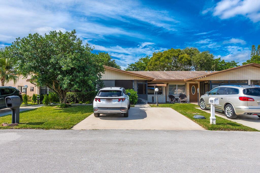 DELRAY VILLAS 3 - Residential