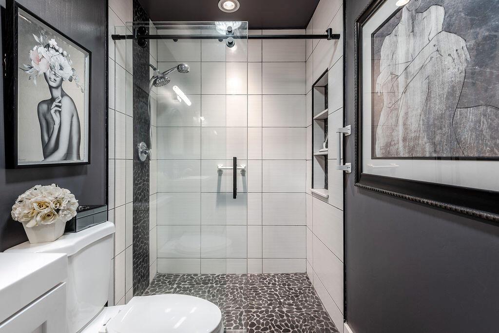 DELRAY VILLAS 3 - Residential