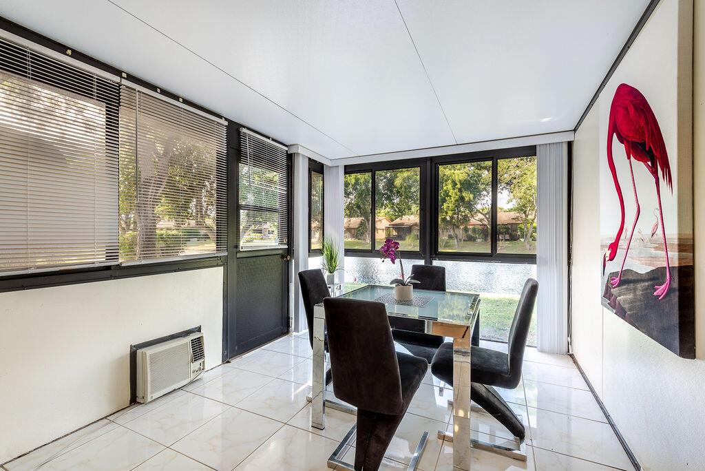 DELRAY VILLAS 3 - Residential