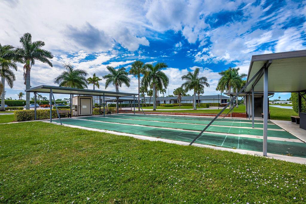 DELRAY VILLAS 3 - Residential