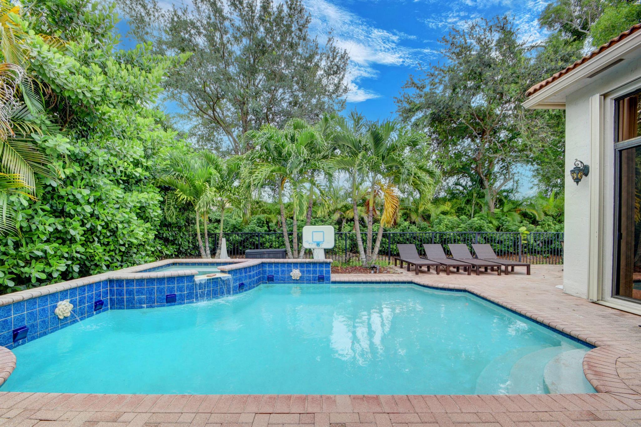 GOLF CLUB EST - Residential