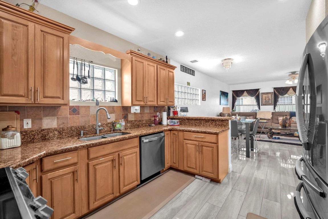 Country Club Village 110- - Residential