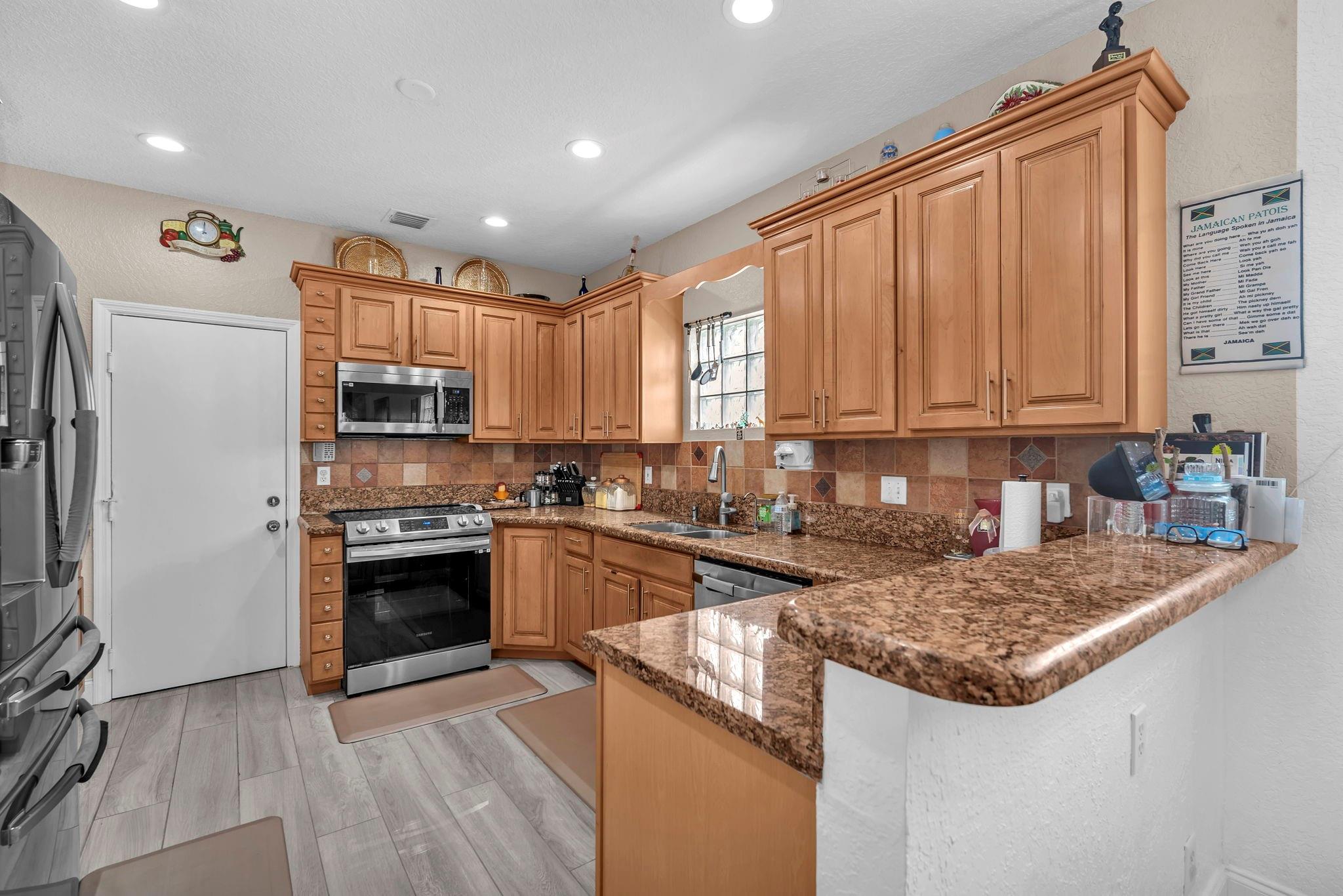 Country Club Village 110- - Residential