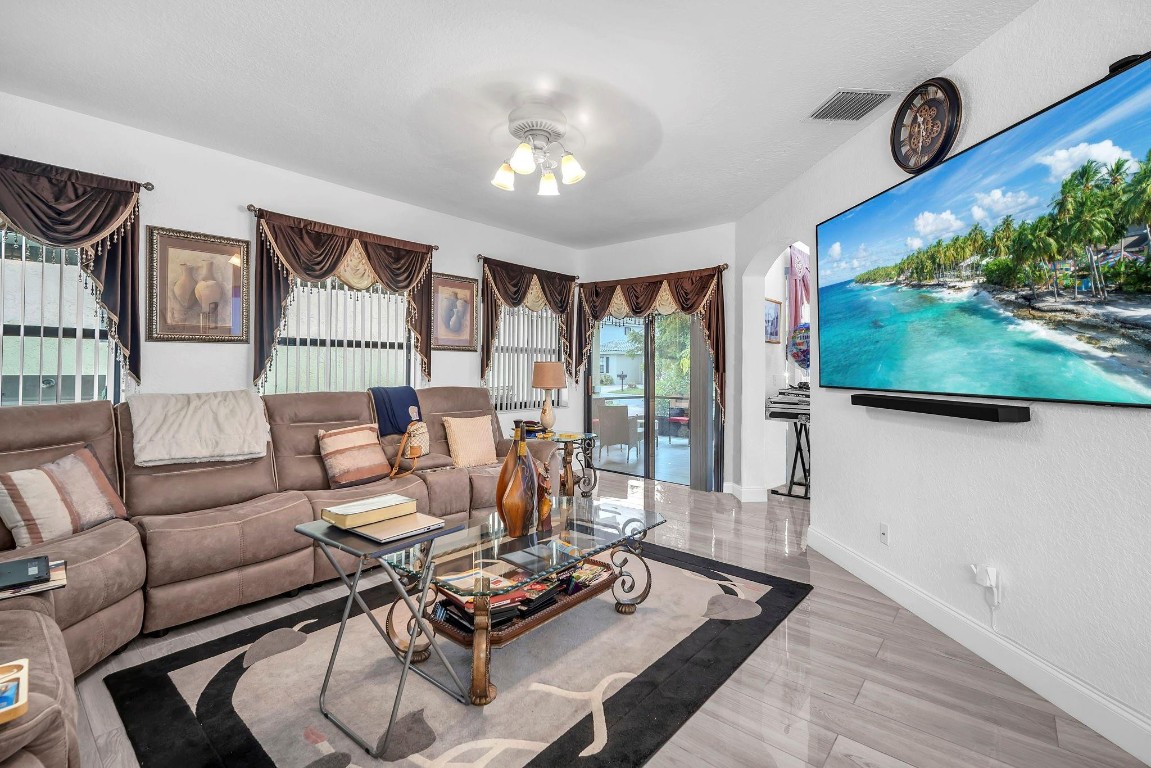 Country Club Village 110- - Residential