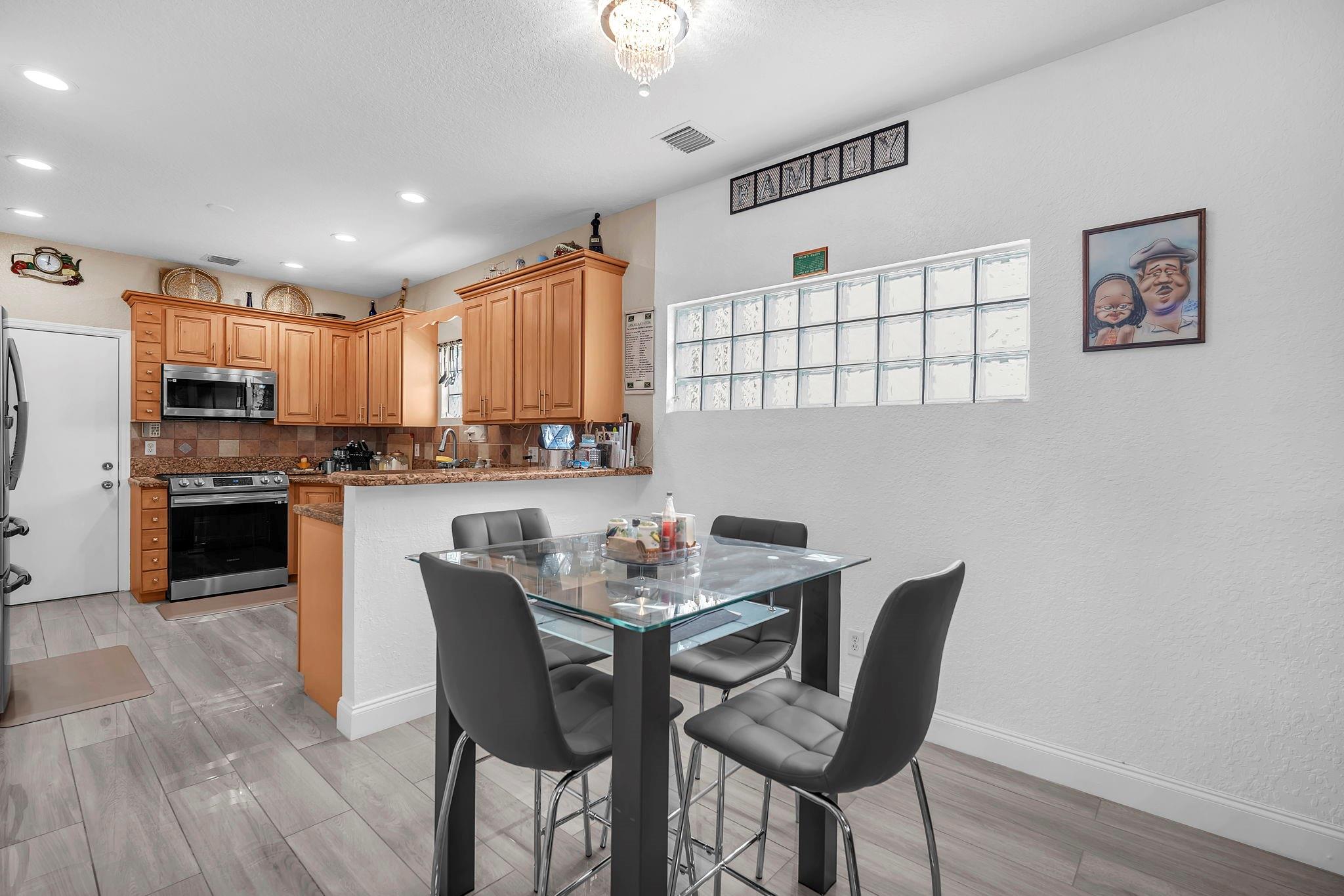 Country Club Village 110- - Residential
